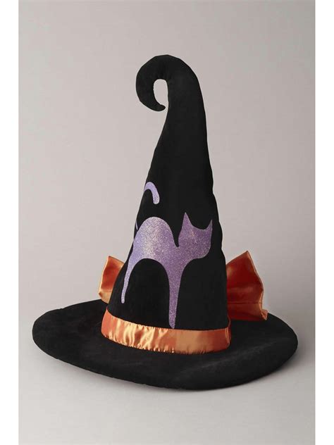 The Magic of Vintage Witch Hats: Embracing the Enchantment